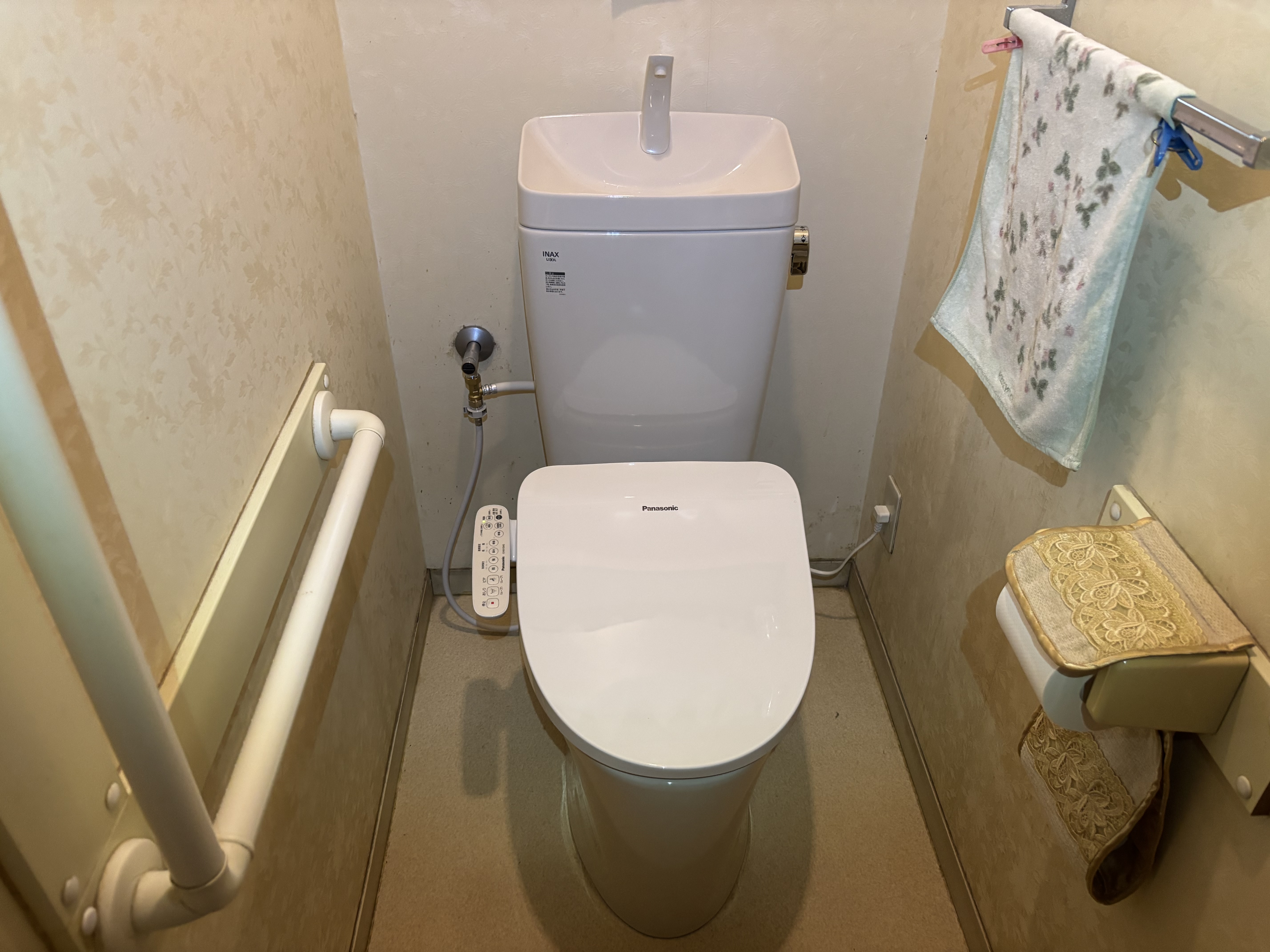 大分市T様邸　YBC-Z30H/YDT-Z380H　LIXILアメージュ便器リトイレ　CH951S　パナソニック温水洗浄便座交換事例工事後写真