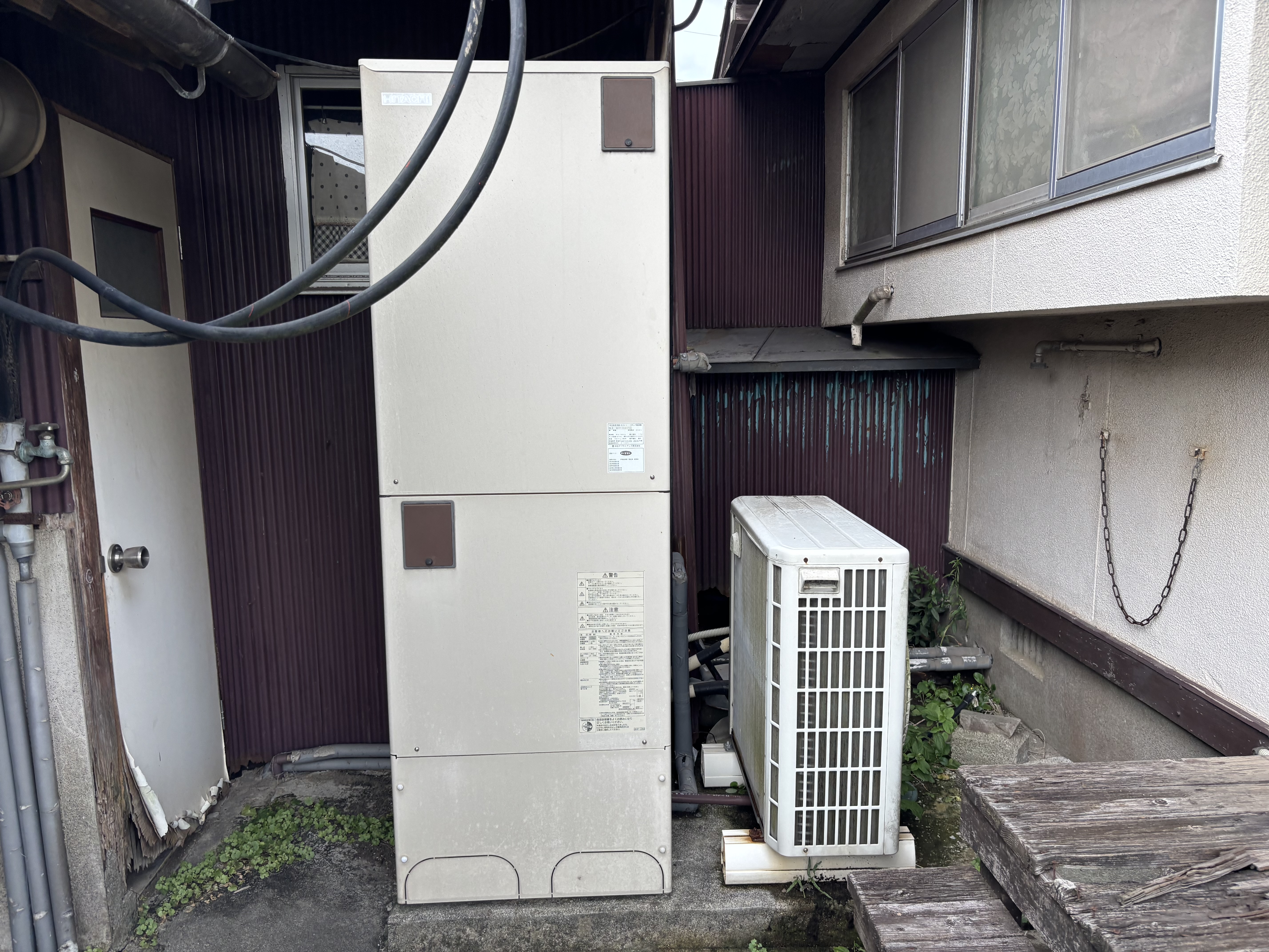大分市T様BHP-ZN37WU 日立製給湯専用エコキュート交換施工事例工事前写真