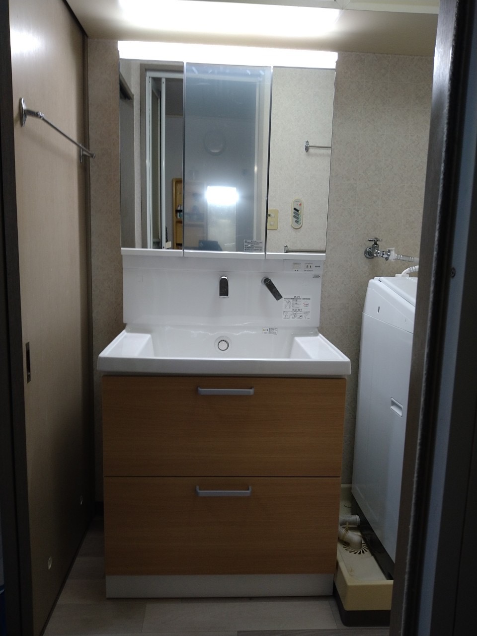 大分市N様邸洗面台TOTOサクア交換施工事例工事後写真