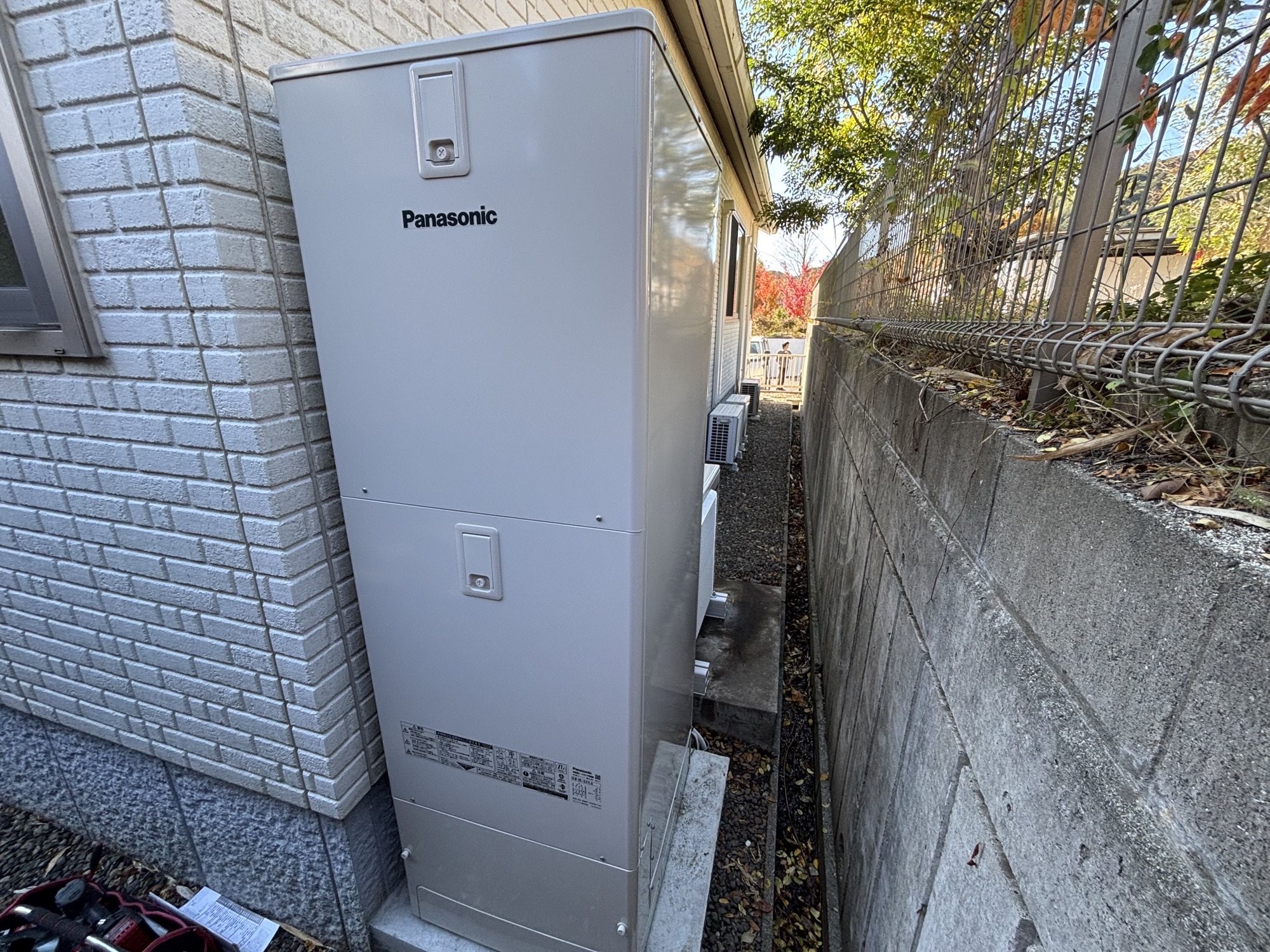 日出町O様邸電気温水器～エコキュート交換　HE-S37LQS施工事例工事後写真