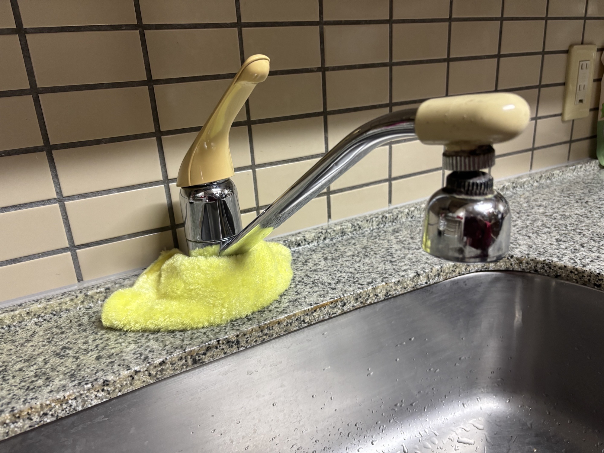 大分市K様邸キッチン水栓交換施工事例工事前写真