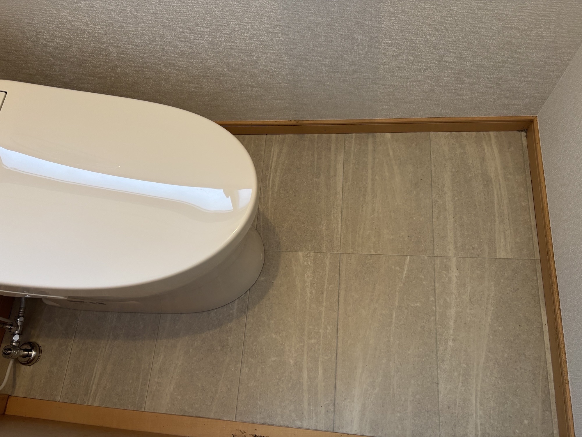 大分市I様邸トイレ交換及び内装交換施工事例工事後写真2