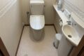 大分市W様邸トイレ交換工事施工事例　LIXILアメージュ便器+KA31工事後