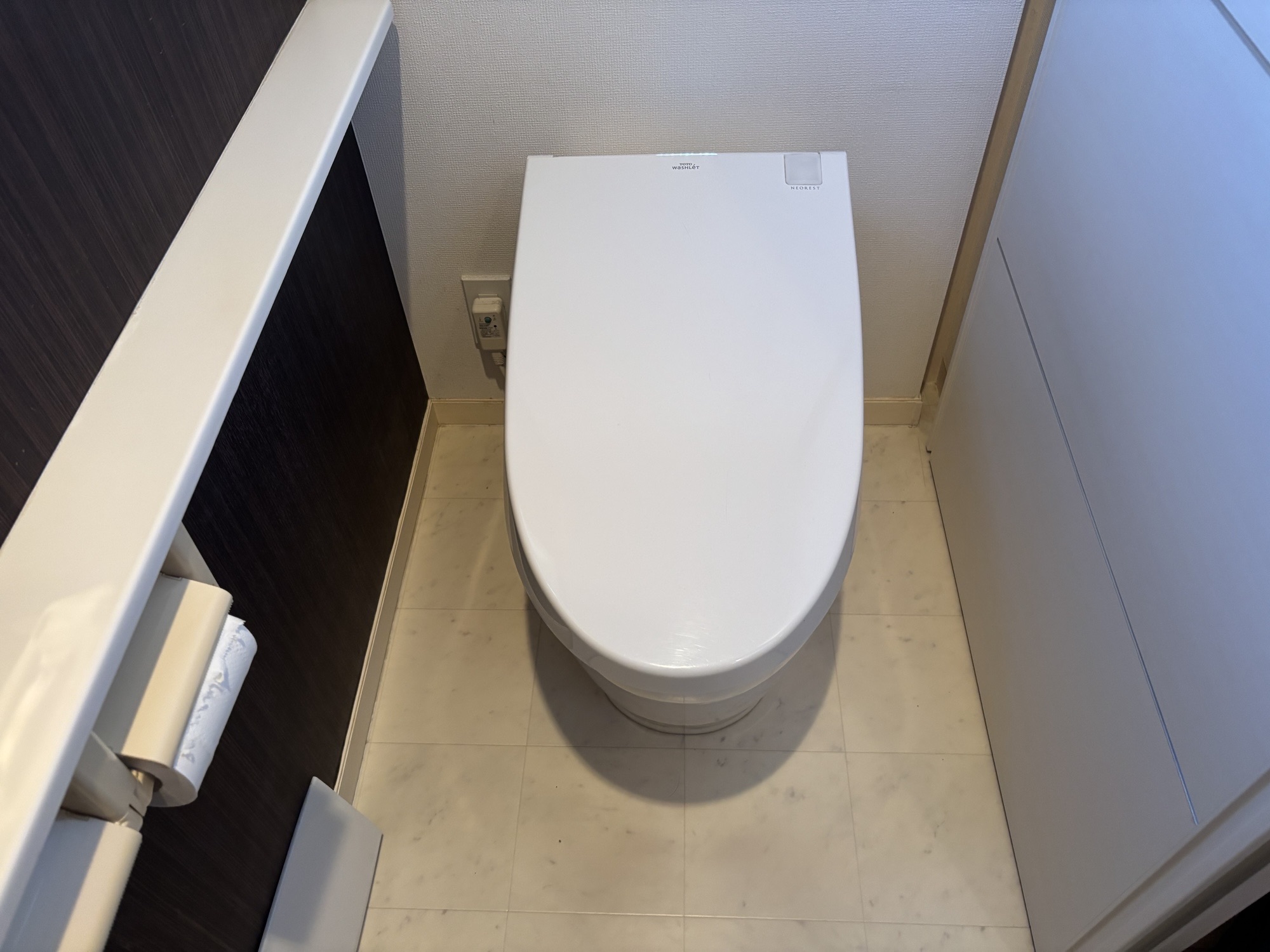 臼杵市K様邸TOTOネオレストRS2　トイレ交換工事前写真