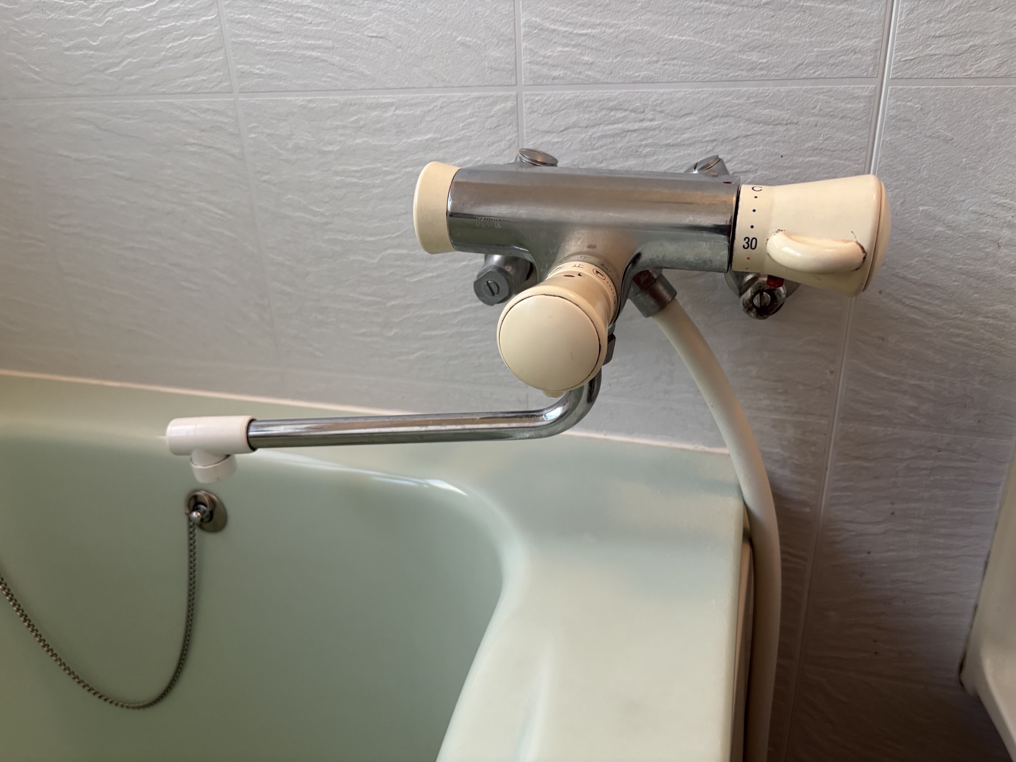 大分市K様邸SANEI SK181D-13浴室水栓交換工事前写真