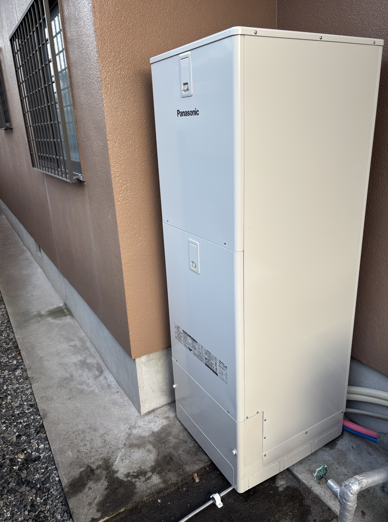 大分市S様邸エコキュート パナソニックHE-S37LQS工事後写真2