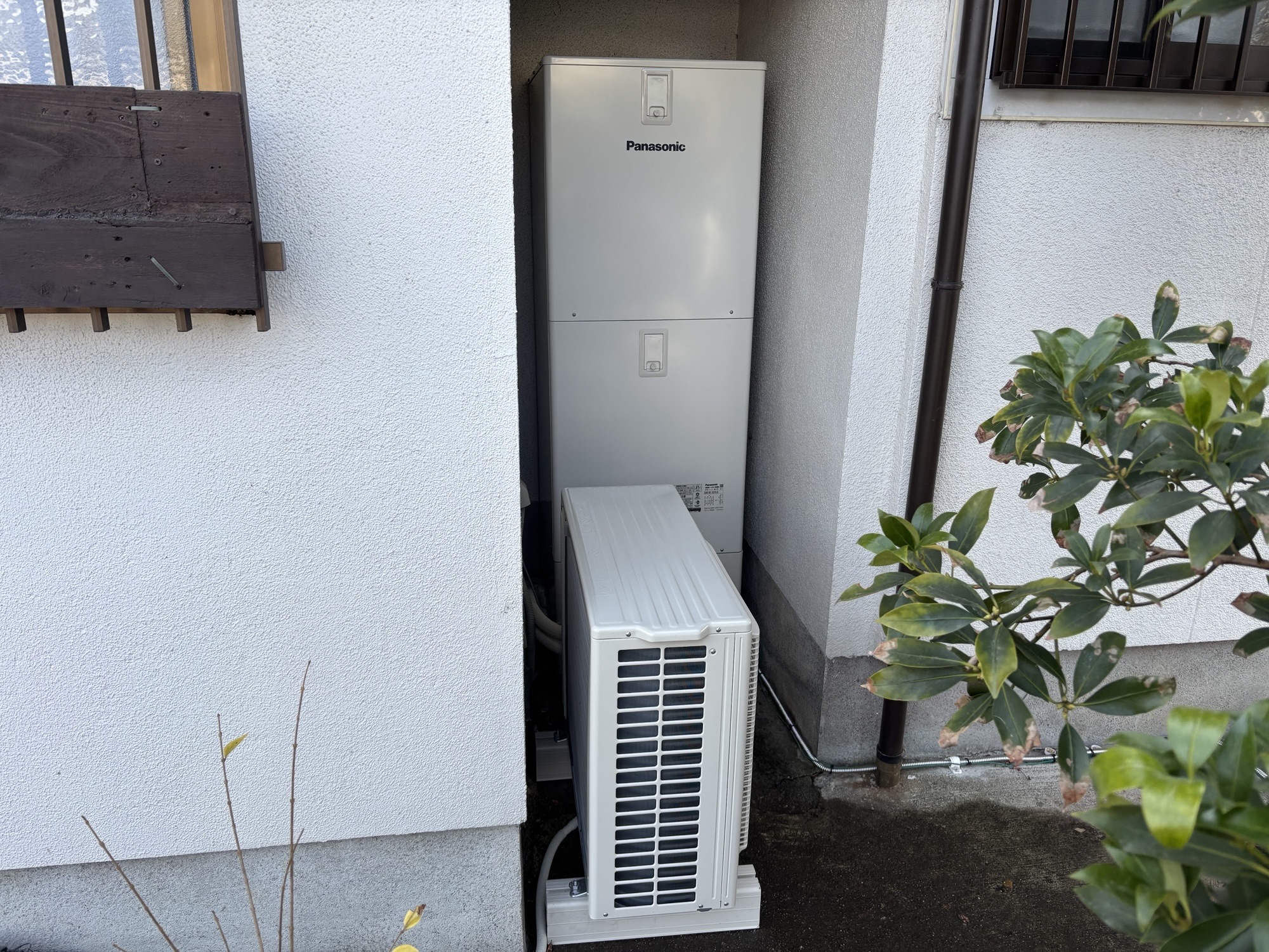 由布市挾間N様邸エコキュート交換　パナソニックHE-S37LQS工事後写真