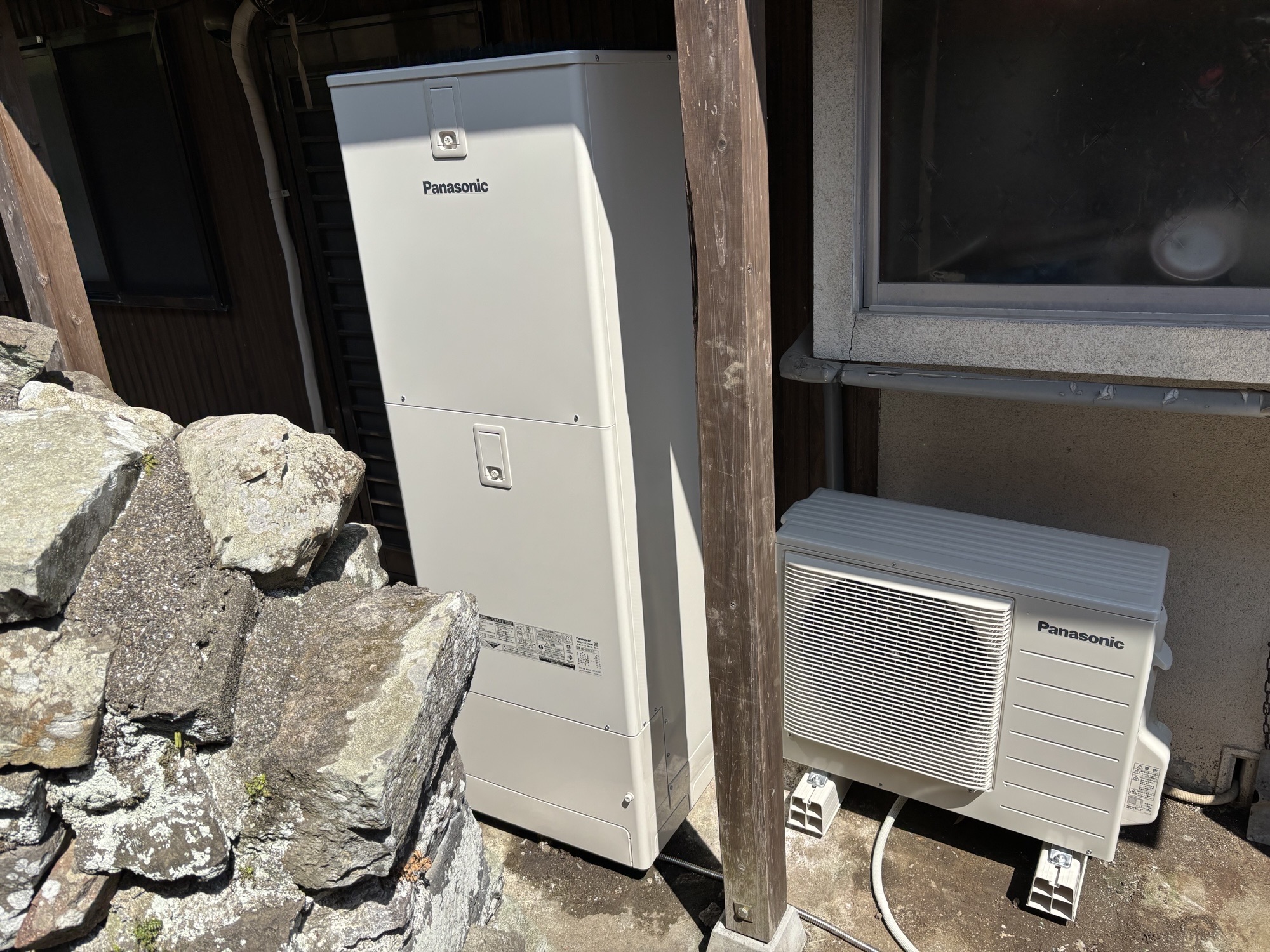 臼杵市H様邸エコキュート交換　パナソニックHE-SU37LQS工事後写真