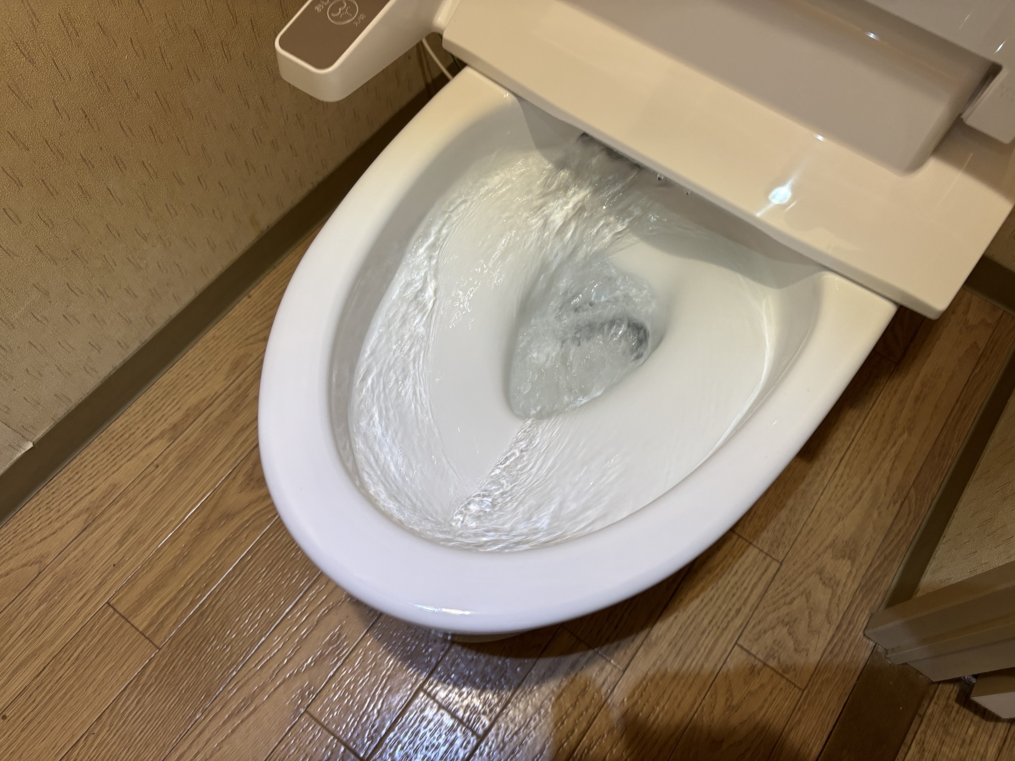大分市G様邸トイレ交換工事後写真2