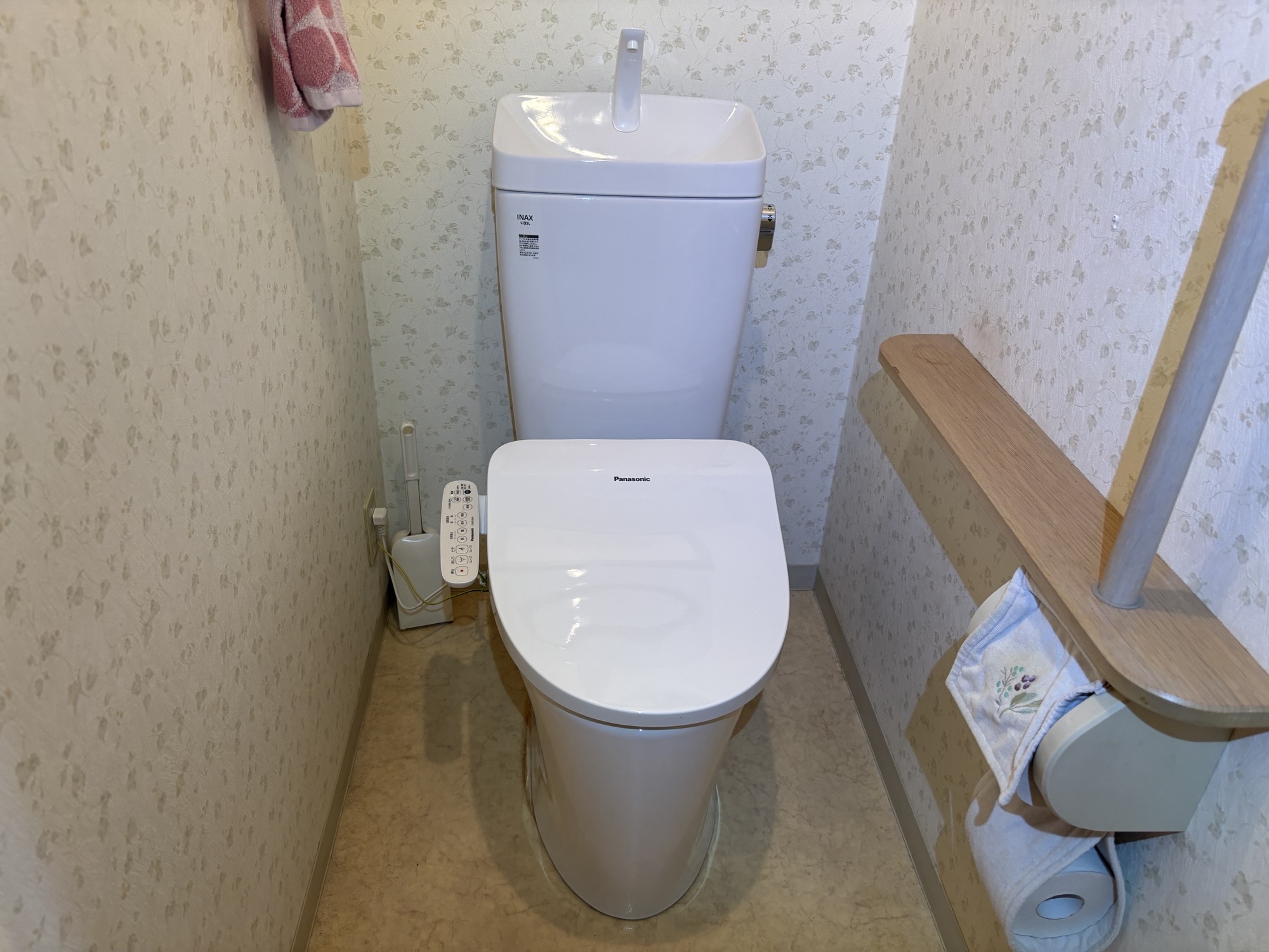 大分市T様邸トイレ交換工事後写真