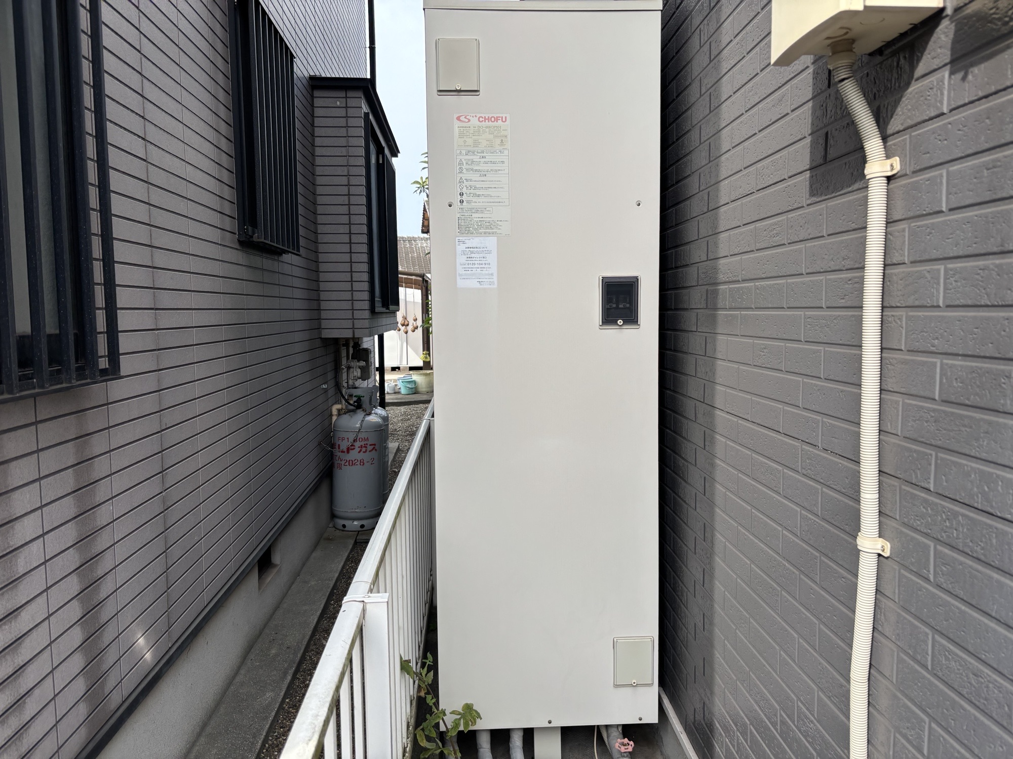 大分市S様邸電気温水器～エコキュート工事前写真
