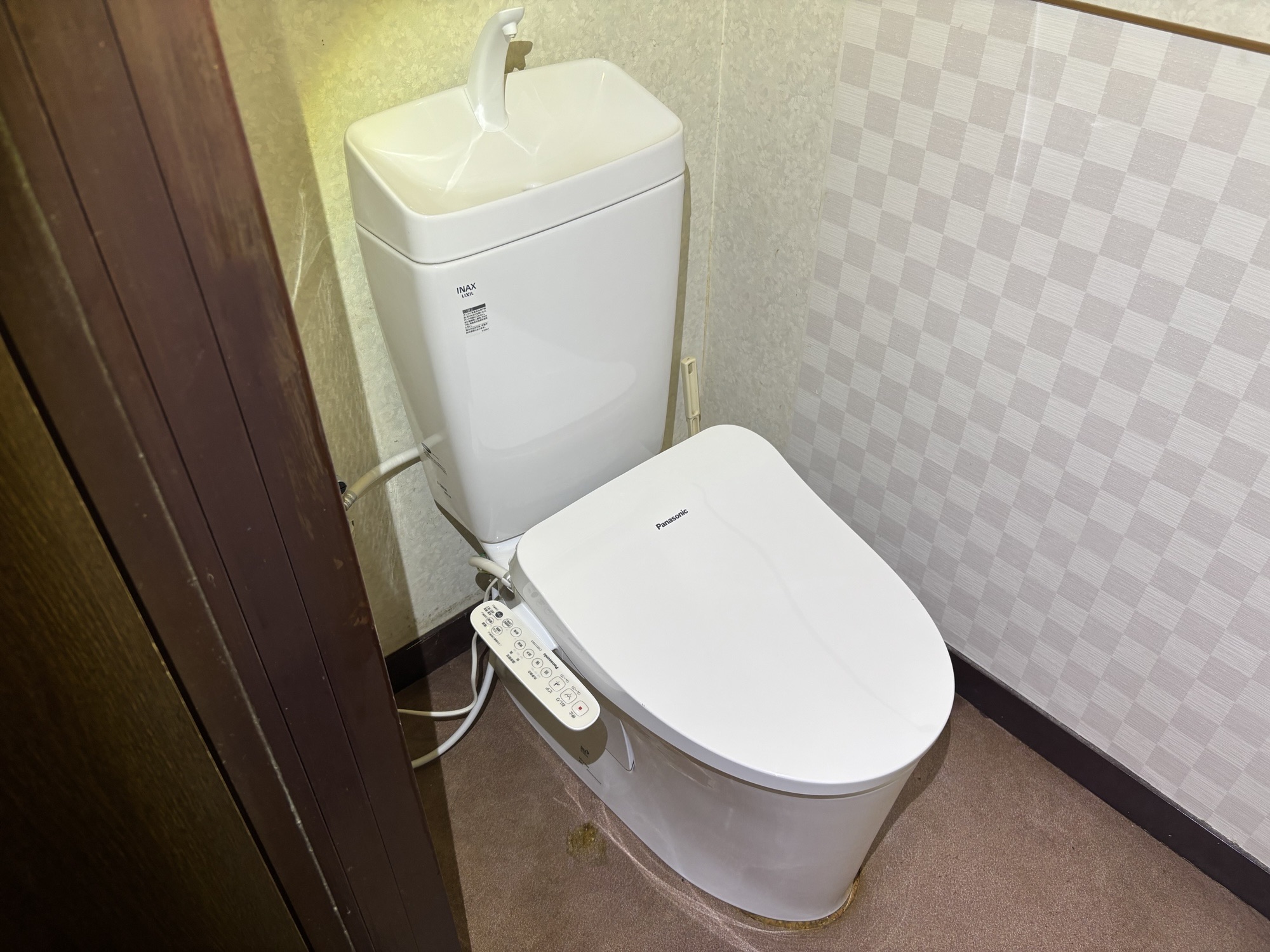 大分市T様邸トイレ交換工事後写真