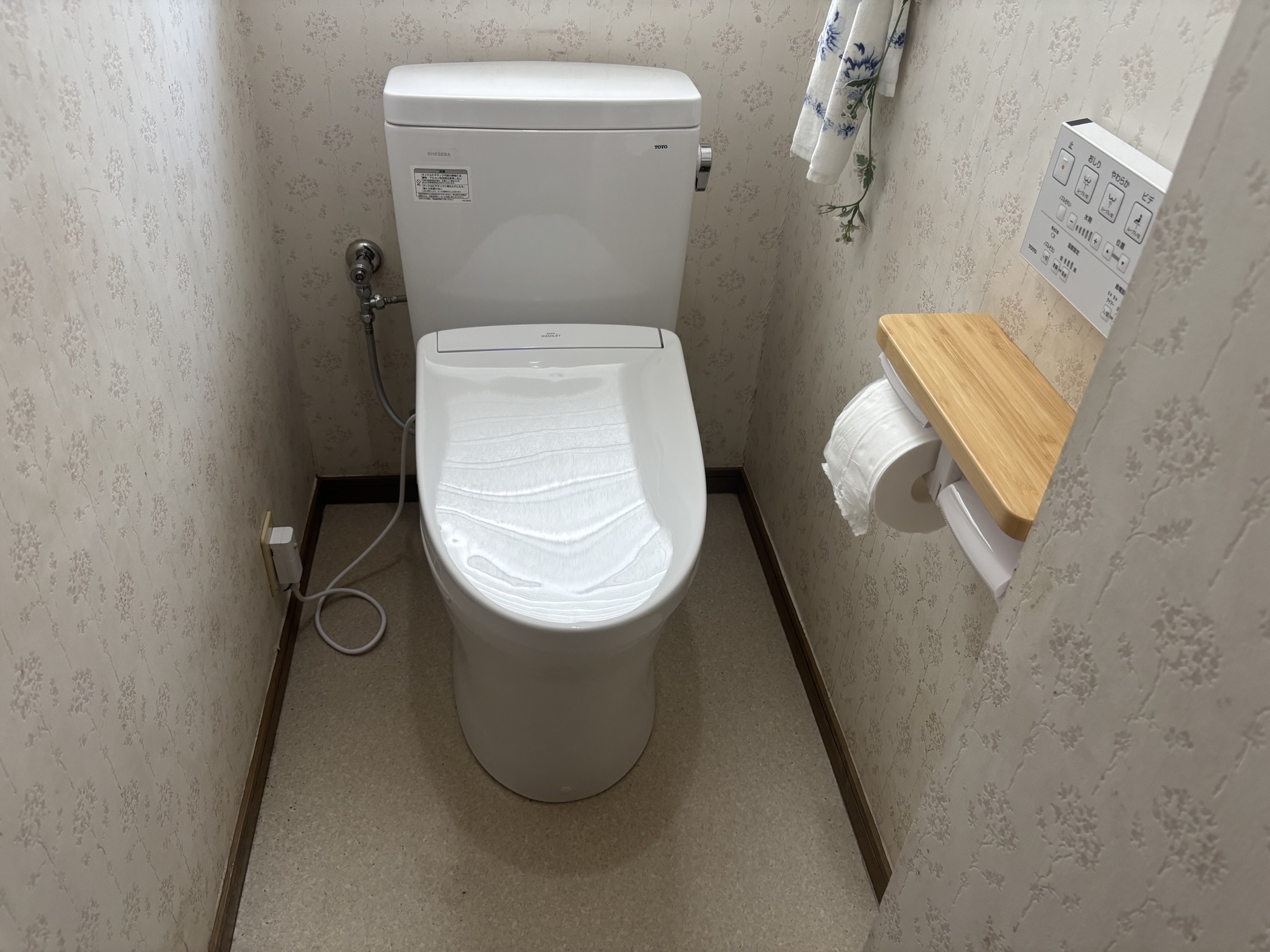 大分市K様邸トイレ交換工事後写真