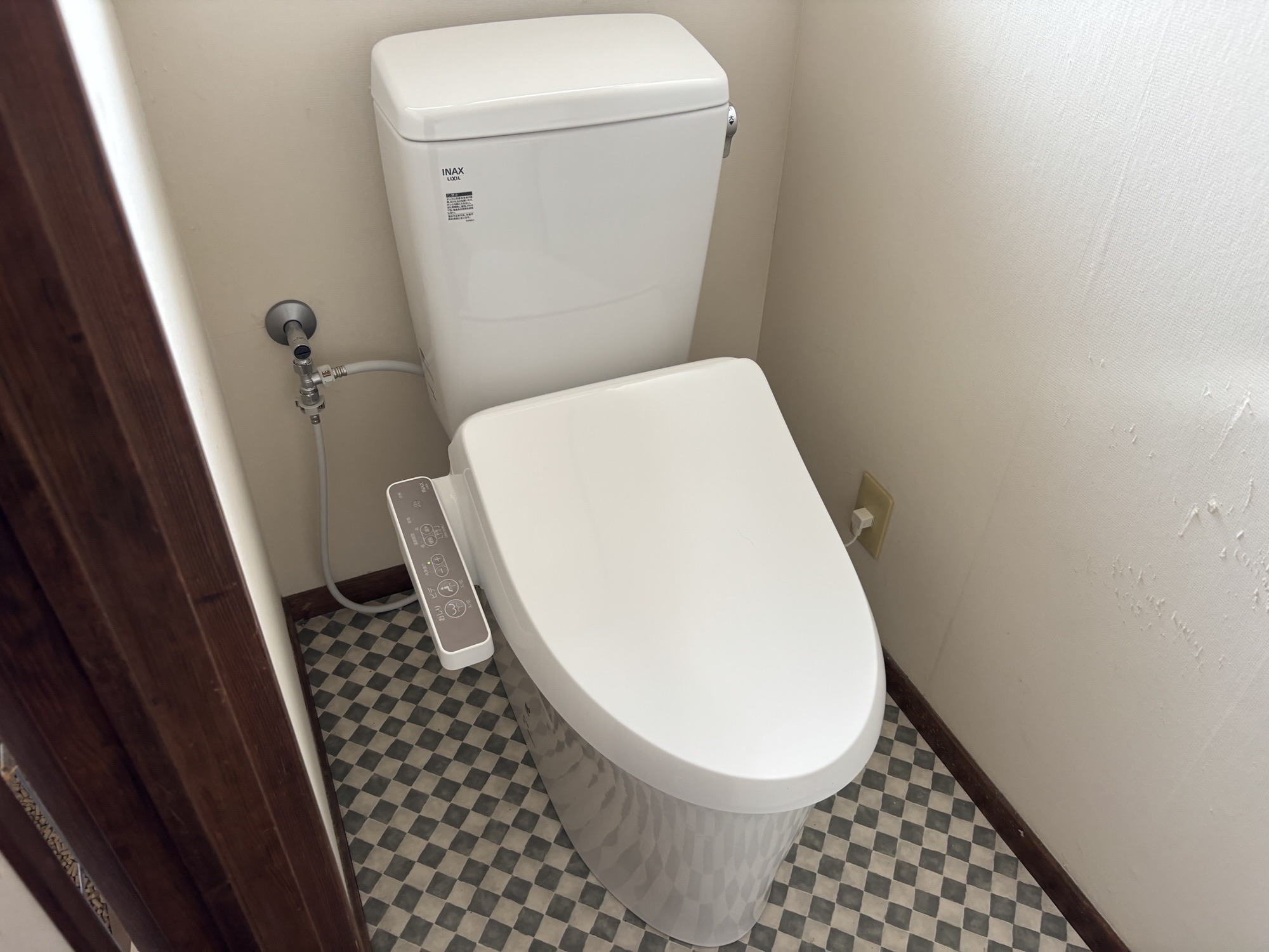 大分市A様邸トイレ交換工事後写真