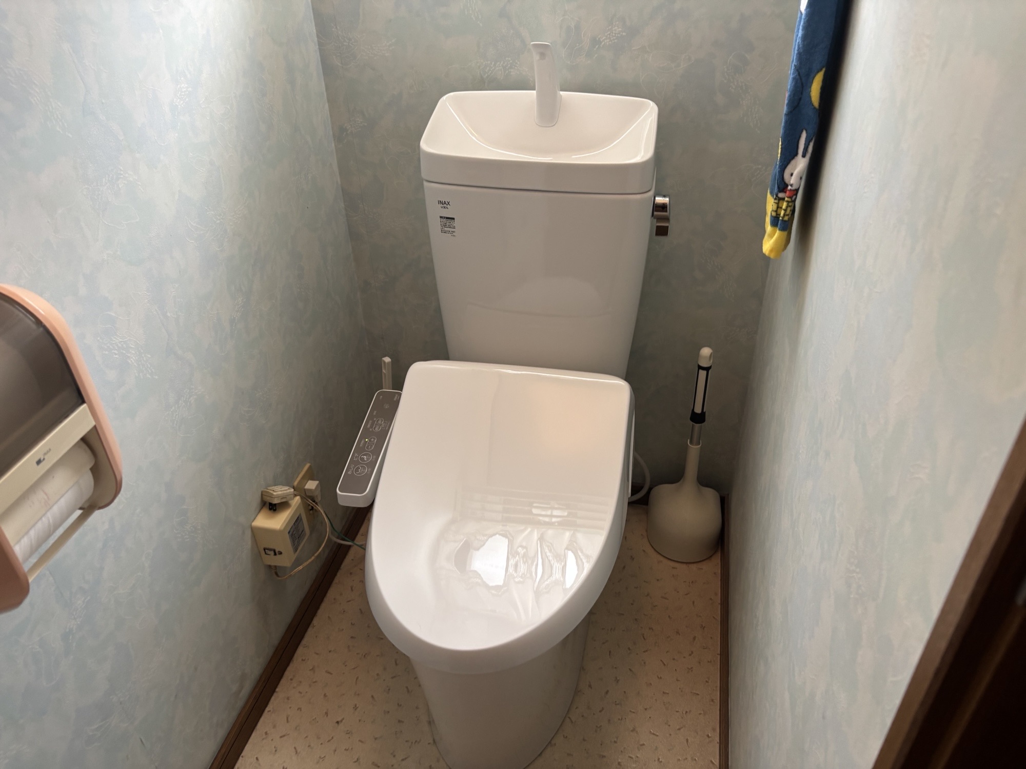 大分市W様邸１F・２Fトイレ交換工事後写真