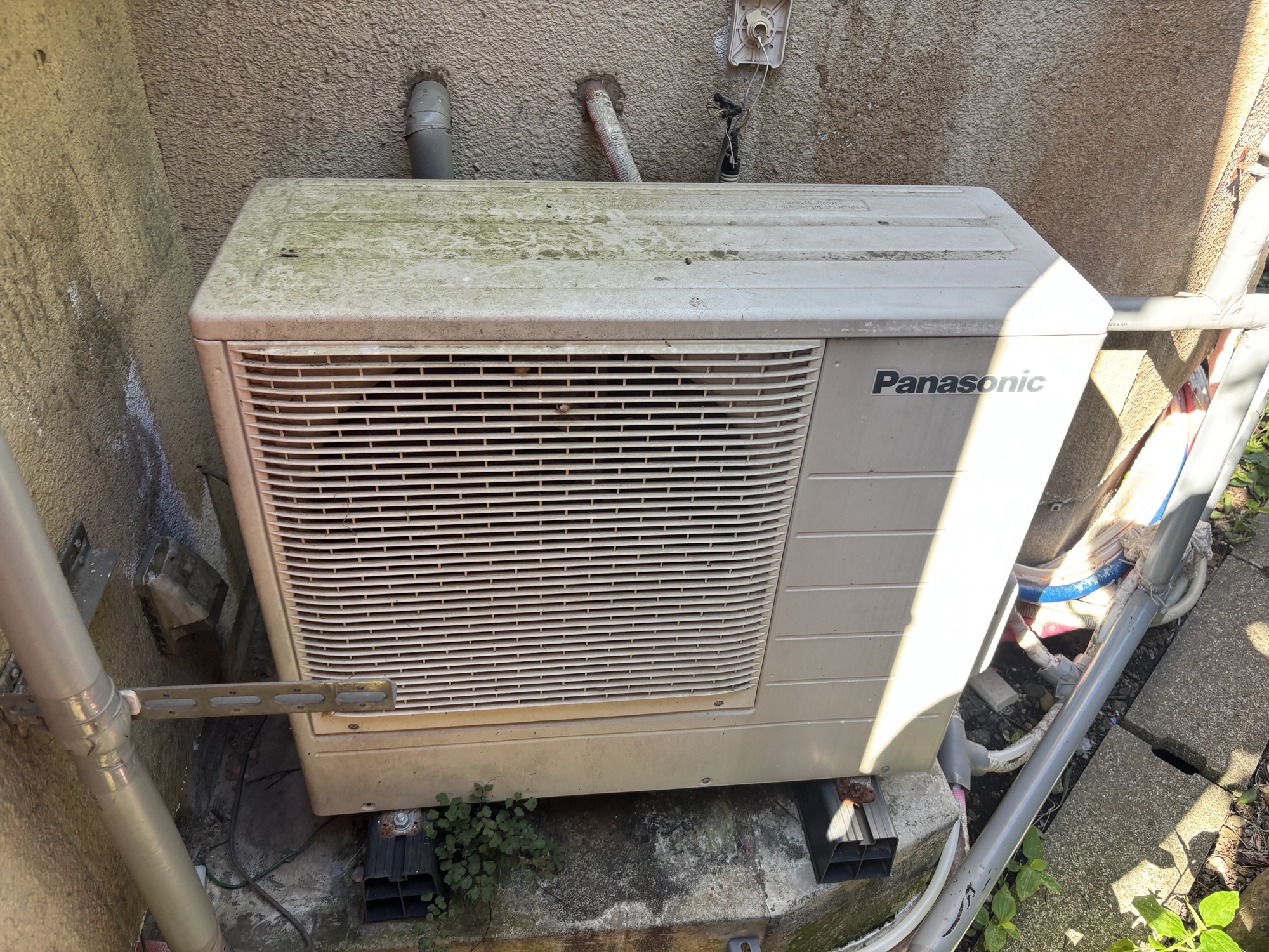 大分市S様邸エコキュート交換工事前写真2
