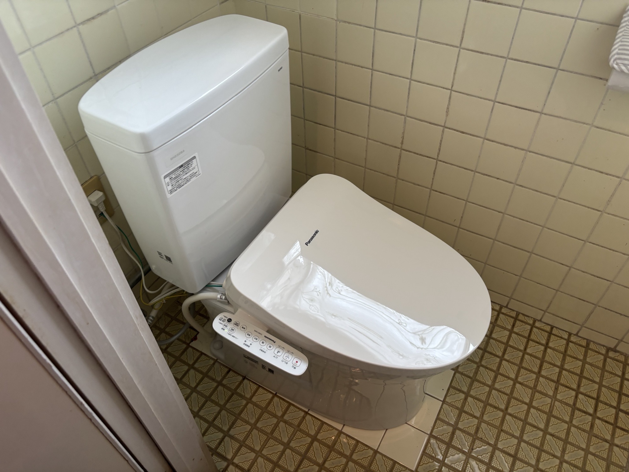 大分市T様邸トイレ交換工事後写真